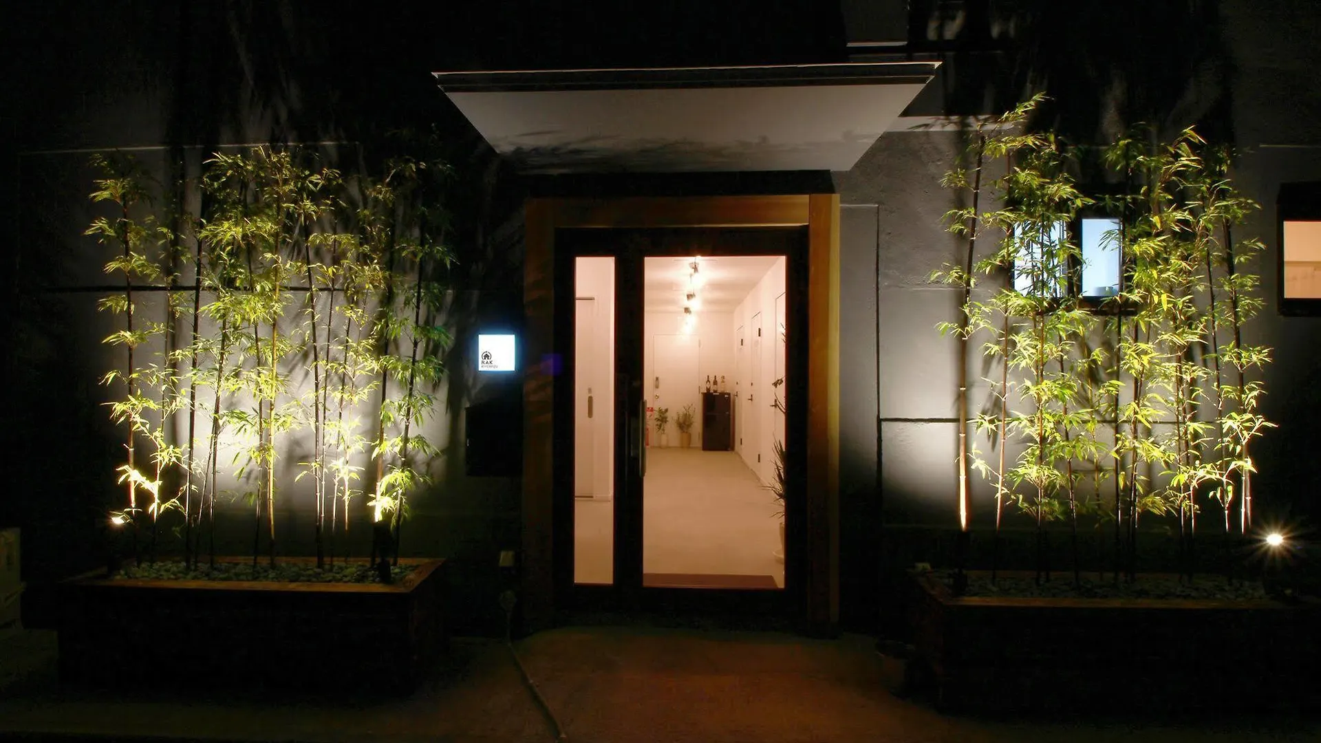 Rak Kiyomizu - 1人旅専用hostel Kyoto Vandrarhem